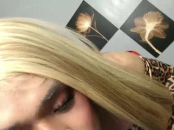 lovers_moon22 webcam model stream image