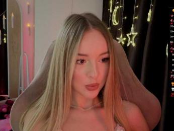 Nestyzz webcam bongacams model stream image