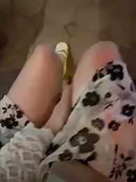 Meii-meyy webcam model stream image