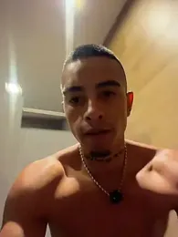 willclayy webcam stripchat model stream image