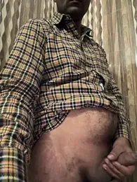 hardlysuck webcam model stream image