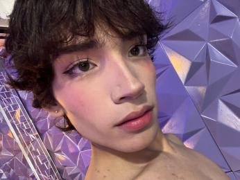 IsaacCollinsのプレビュー