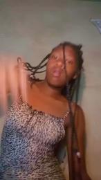 Tinaahh webcam model stream image
