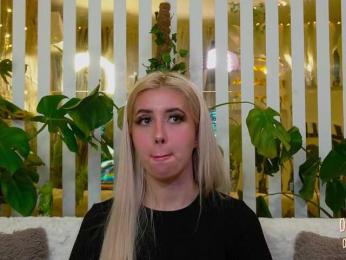 FlowwwerGirl webcam bongacams model stream image