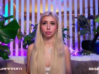 FlowwwerGirl webcam bongacams model stream image