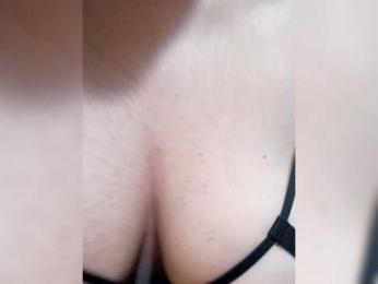 RinaRebbel webcam model stream image