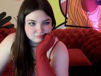 StarryDoll webcam model stream image