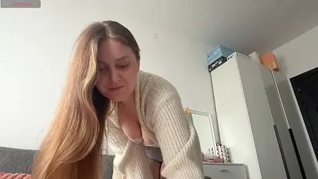 AlinaCum webcam stripchat model stream image