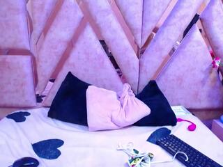 Azul Evans webcam flirt4free model stream image