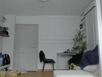 strong_arni webcam model stream image