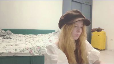 MickeyAnway webcam model stream image
