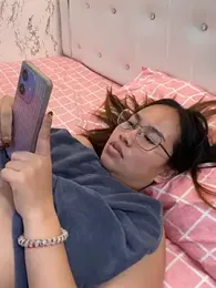 Ponthip webcam model stream image