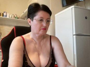 HotMilfPussy webcam model stream image