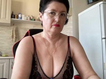 HotMilfPussy webcam model stream image