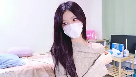 oxo_yuna_oxo webcam model stream image