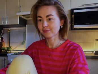 MartaLuna webcam model stream image