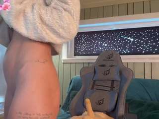 agatabryantt webcam camsoda model stream image