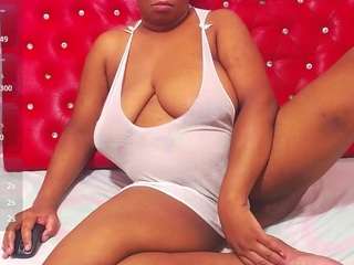 wonderfuldiana webcam model stream image