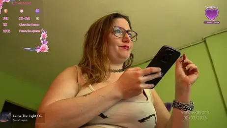 Veronikavonk webcam stripchat model stream image