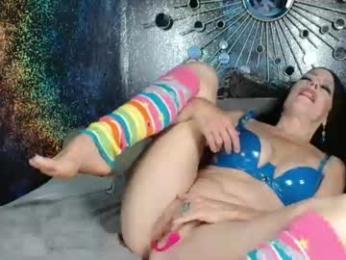 luxurylips webcam model stream image
