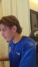 Vinyyan webcam cam4 model stream image