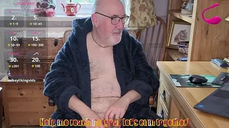 Adamdaddybear webcam model stream image