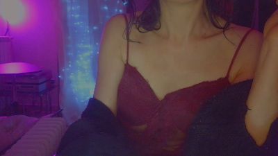 __nina webcam model stream image