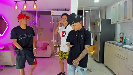 Warrios_teams webcam model stream image