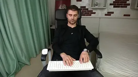 KyloEast webcam model stream image