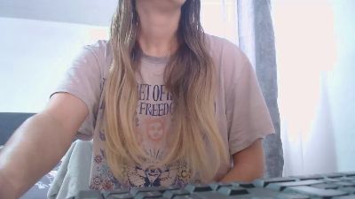 Amedeia webcam model stream image