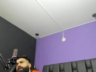 Leonidas Murphy webcam model stream image