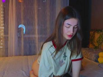 TinyMollys webcam model stream image