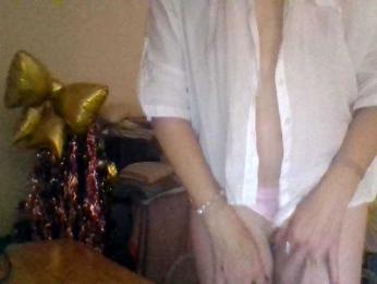 Ally46x webcam model stream image