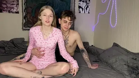 RoxyWave webcam stripchat model stream image