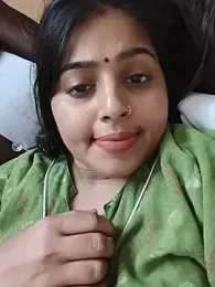Cute-Simmi69 webcam stripchat model stream image