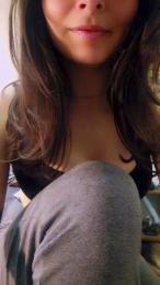 Roxannepiggy webcam model stream image