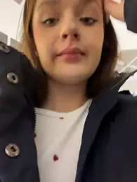 KittyQueeny webcam model stream image