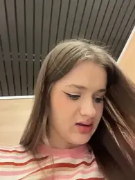 KittyQueeny webcam model stream image