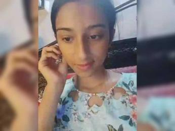 AlinaPopy webcam model stream image