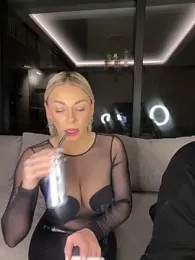 SexOnMyLvL webcam model stream image