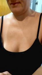 Isismilf webcam model stream image