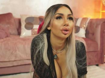 AmberGolden webcam model stream image