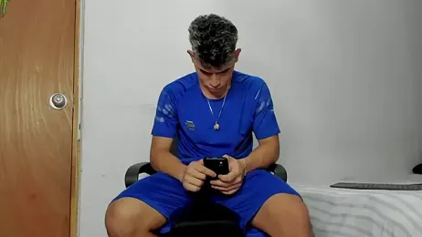 andrew_rose_ webcam model stream image