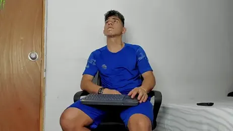 andrew_rose_ webcam model stream image