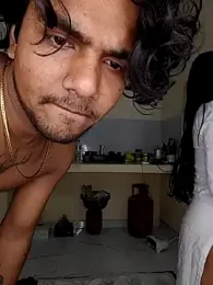 riya190 webcam model stream image