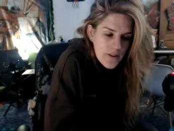 katiecutie_5 webcam chaturbate model stream image