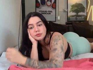 harveymiiller webcam camsoda model stream image