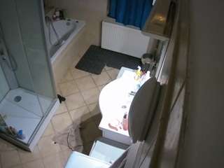 voyeurcam-julmodels-bath-2nd-2 webcam model stream image