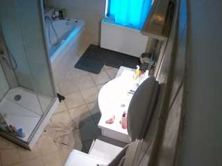 voyeurcam-julmodels-bath-2nd-2 webcam model stream image