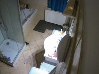 voyeurcam-julmodels-bath-2nd-2 webcam model stream image